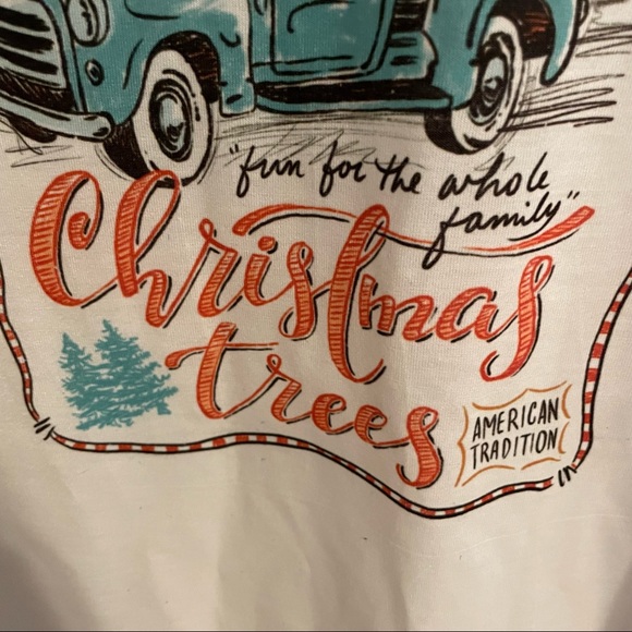New Vintage Styled Christmas Tee - Picture 4 of 6